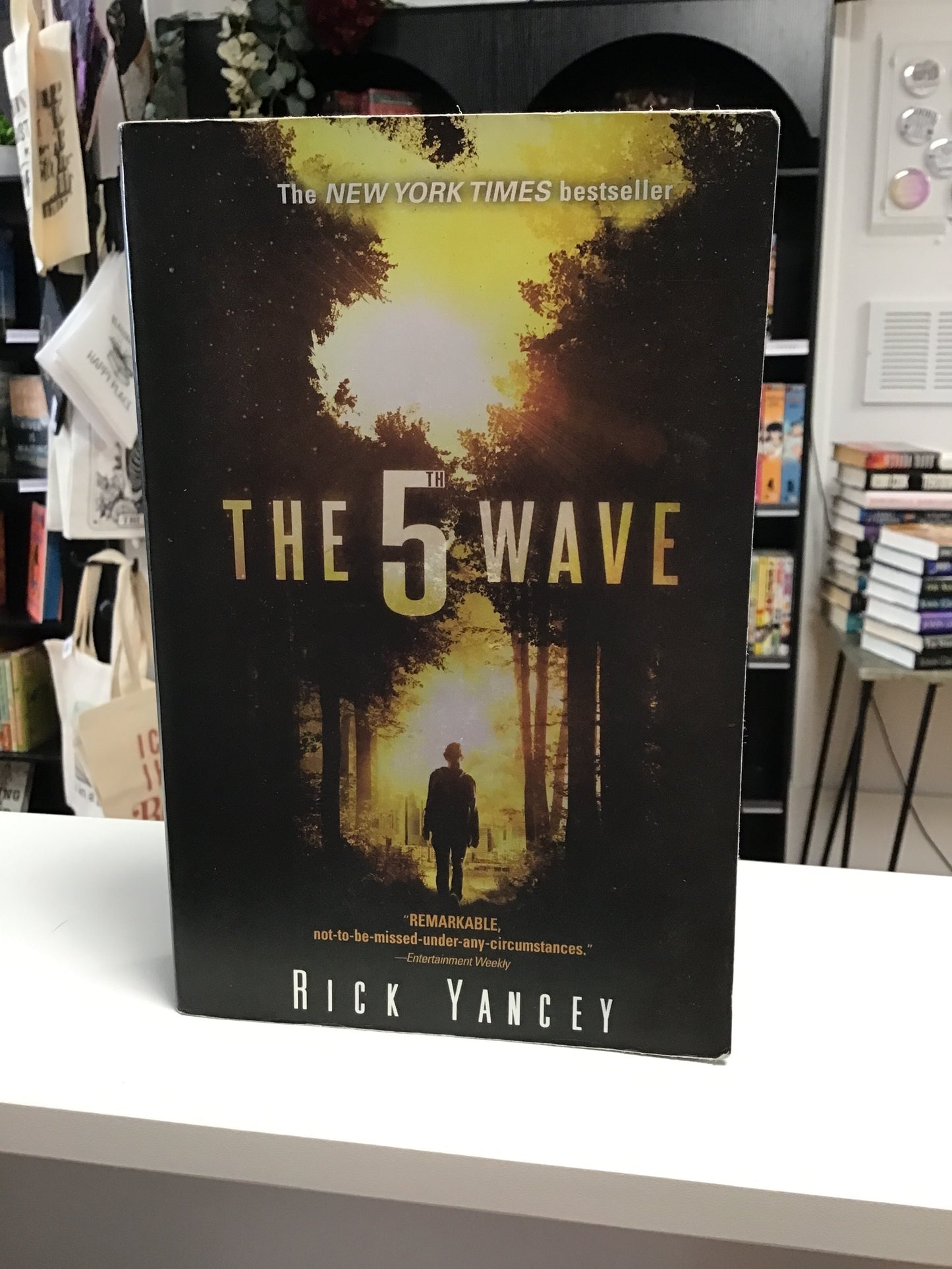 The 5th Wave by Rick Yancey