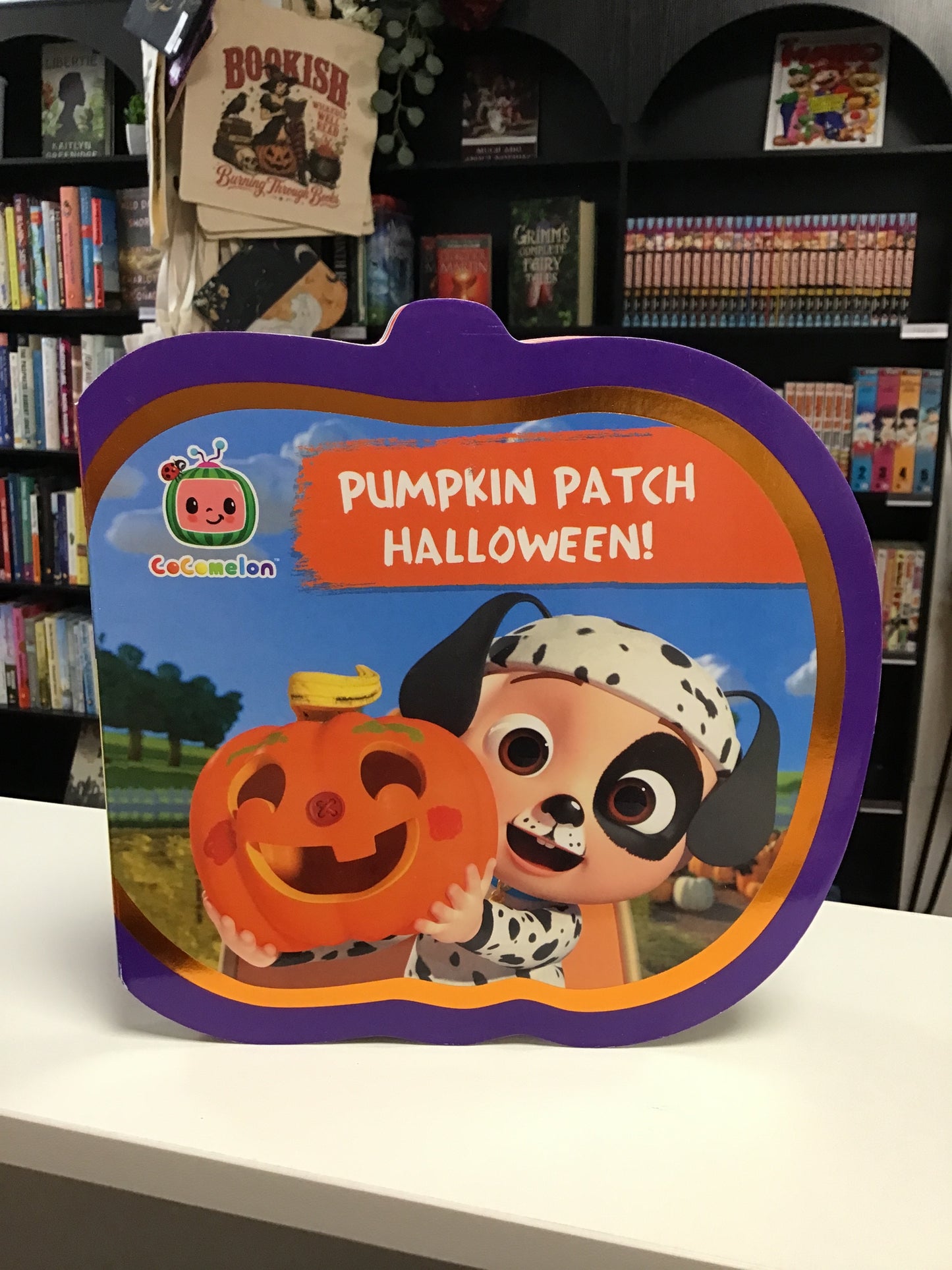 Pumpkin Patch Halloween! Cocomelon