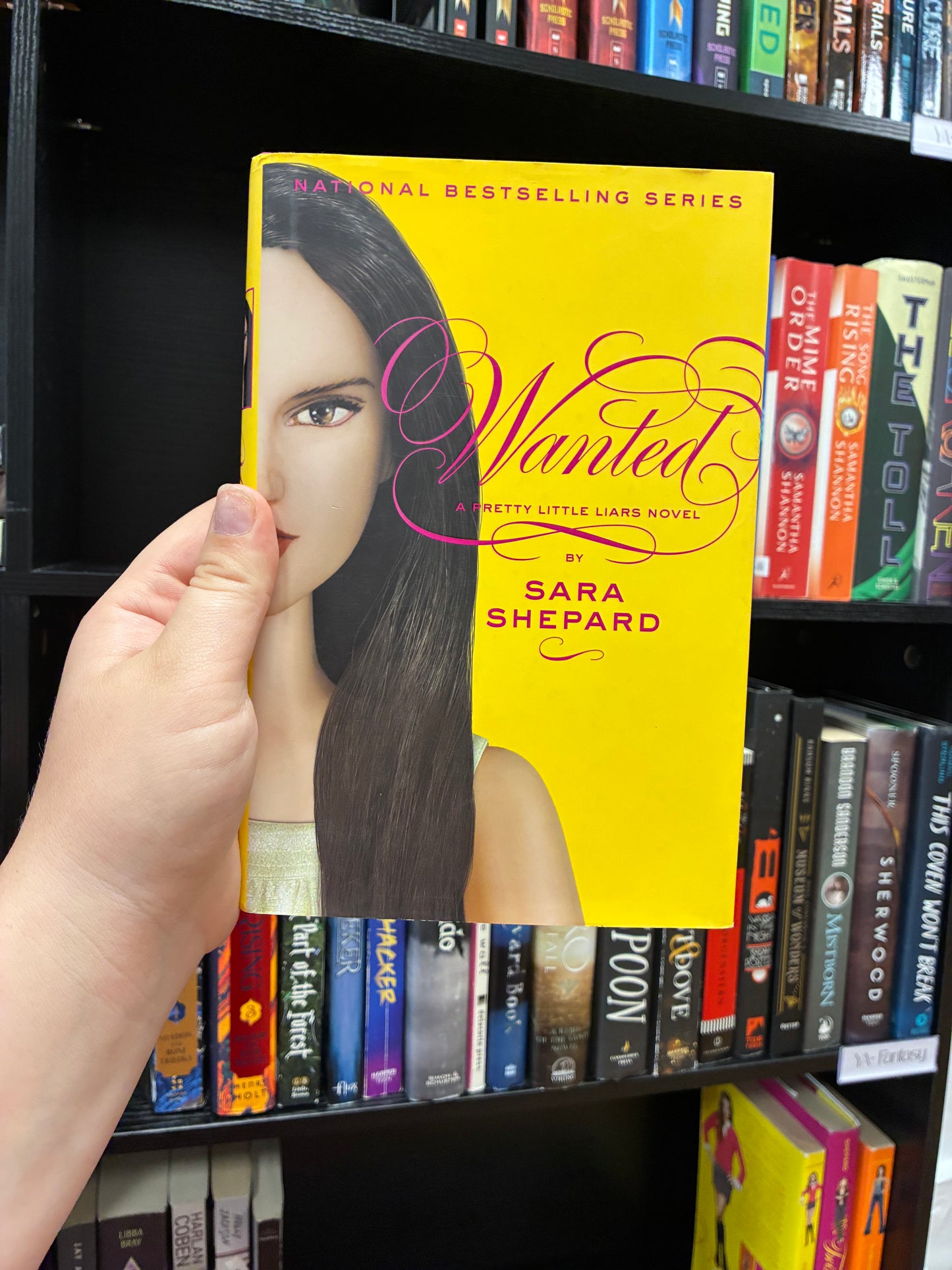 Pretty Little Liars: Wanted by Sara Shepard (Book 8)