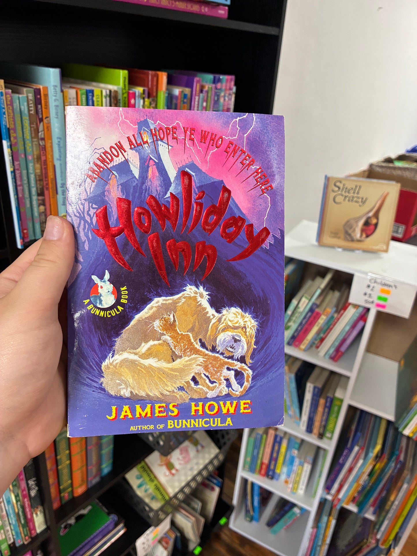 Howliday Inn by James Howe
