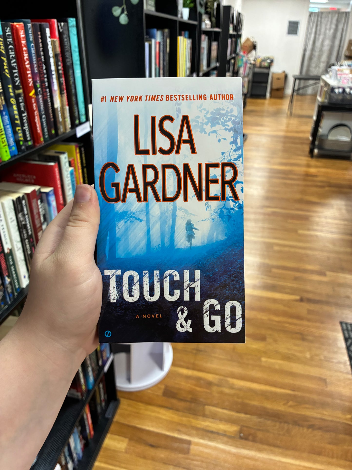 Touch and go by Lisa Gardner