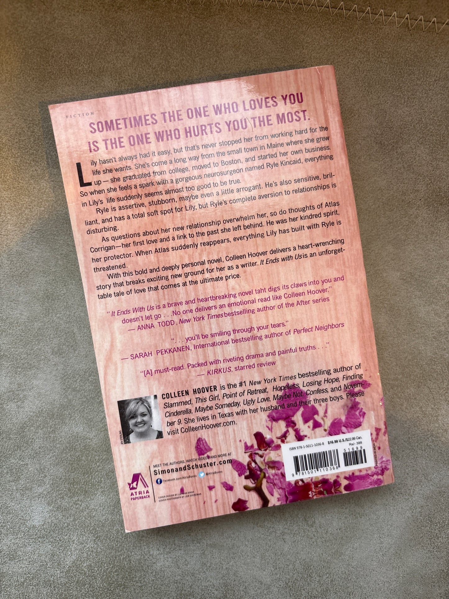 It Ends With Us by Colleen Hoover