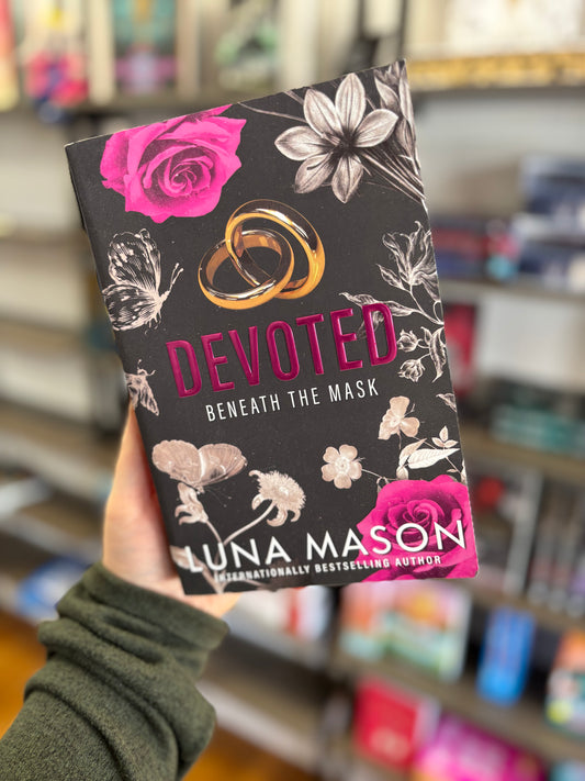 Devoted by Luna Mason