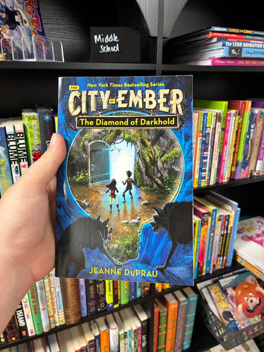 The Diamond of Darkhold by Jeanne DuPrau (City of Ember, Book 3)